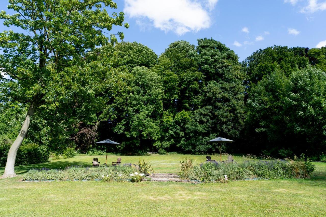 Domaine De La Course Bed & Breakfast Doudeauville Bagian luar foto