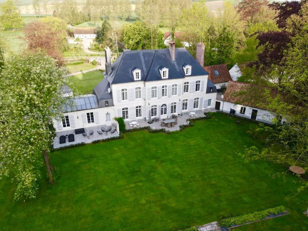 Domaine De La Course Bed & Breakfast Doudeauville Bagian luar foto