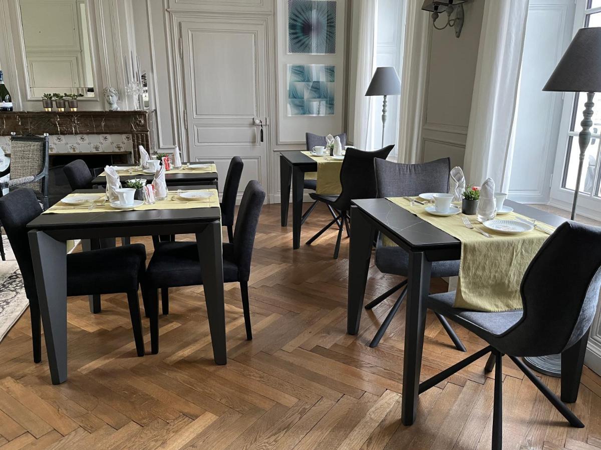Domaine De La Course Bed & Breakfast Doudeauville Bagian luar foto