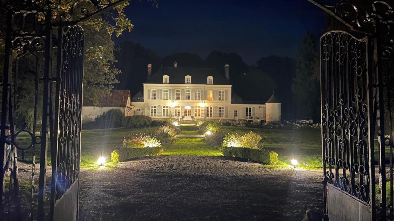 Domaine De La Course Bed & Breakfast Doudeauville Bagian luar foto