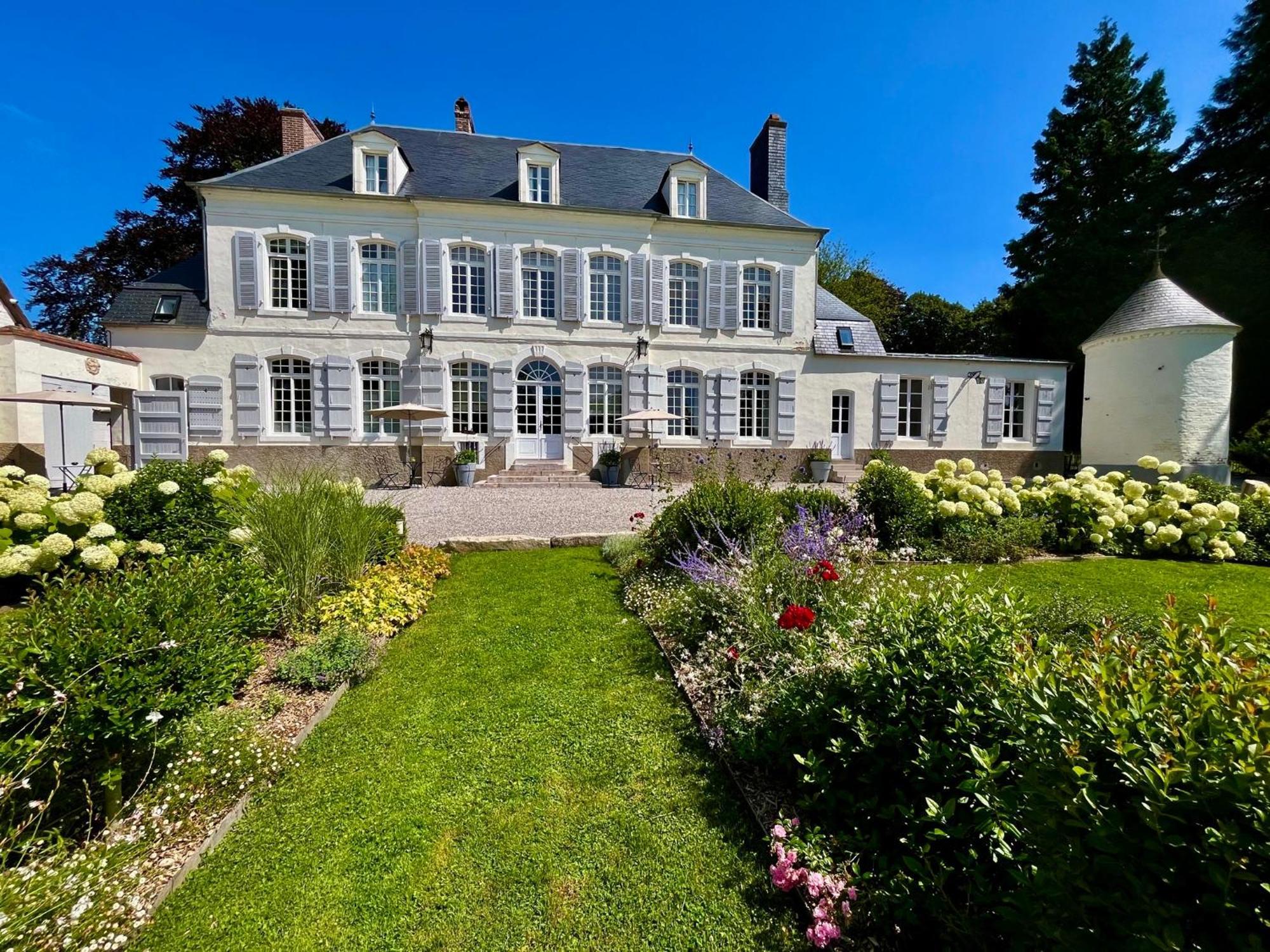 Domaine De La Course Bed & Breakfast Doudeauville Bagian luar foto